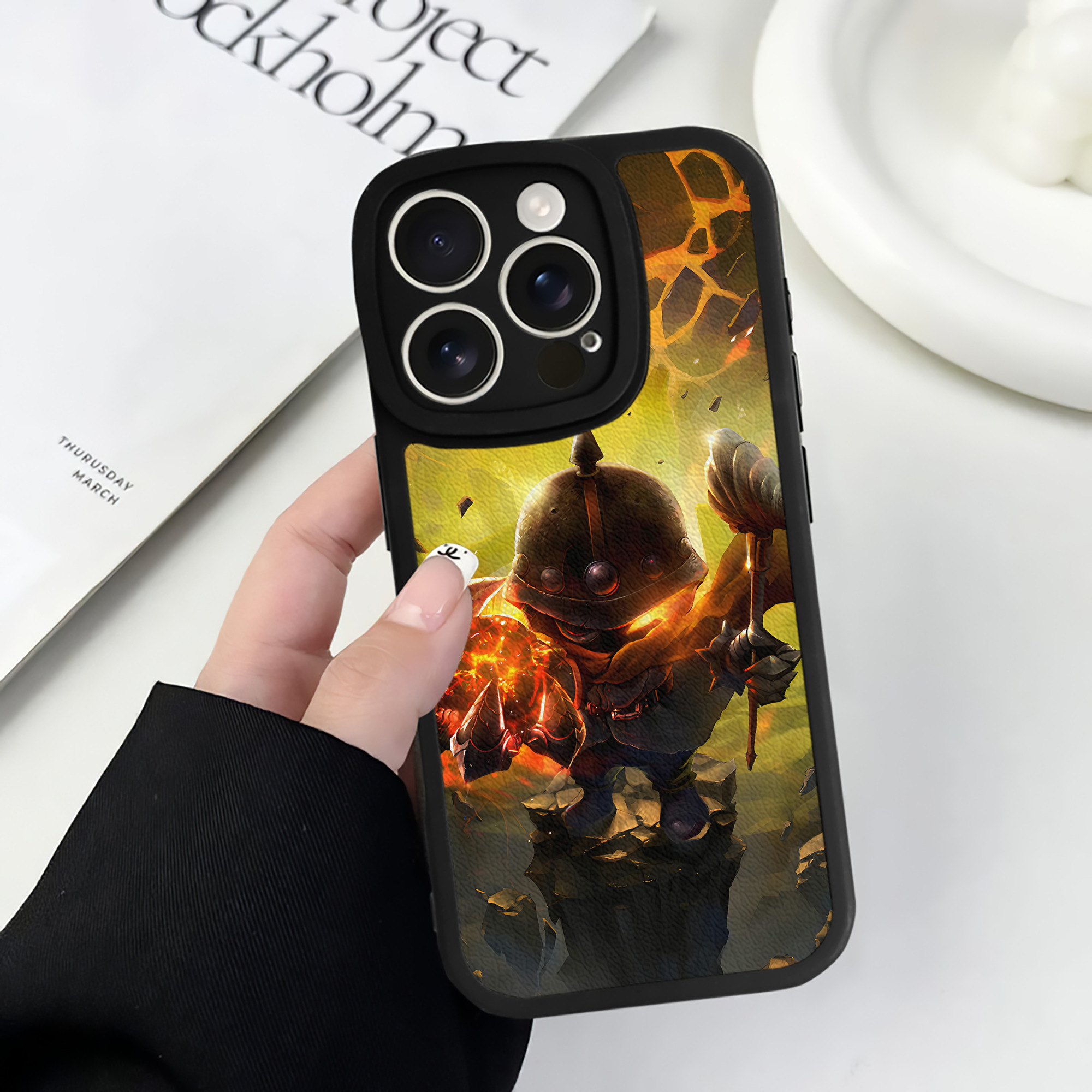 （画像用） リーグ・オブ・レジェンド League of Legends LOL 【iPhone 16シリーズ対応】シリコンスマホケース（レザー調） 材質：シリコン